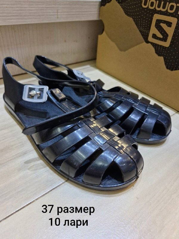 Кроссовки, туфли, ботинки, сандалии, босоножки, резиновые сапоги 35-38 размер 4