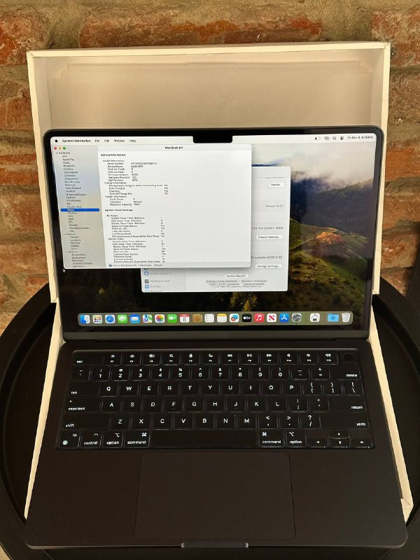 MacBook M3 Air 13.6 8/256