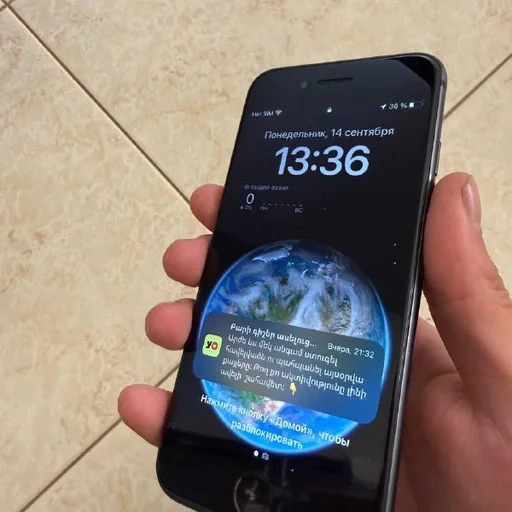 iPhone 8 64GB