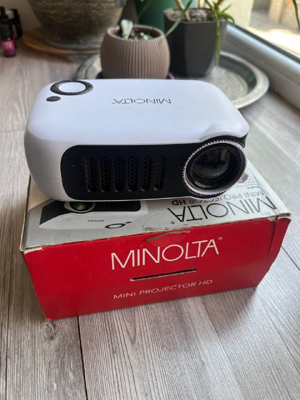 Мини-проектор Minolta MN630 3