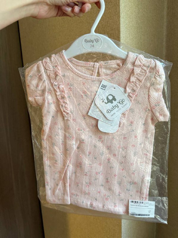 Футболка новая размер 80