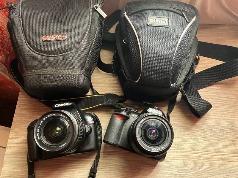 Canon 1100D, Nikon 3100D