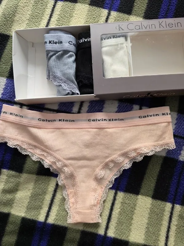 Трусики Calvin Klein 1