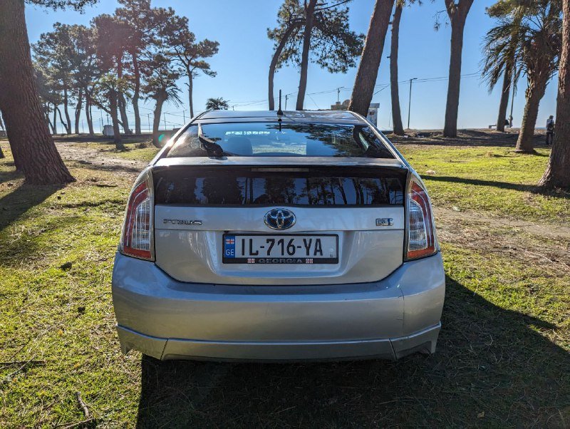 Toyota Prius 2013 4