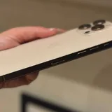 iPhone 16 Pro Max, iPhone 12 Pro, iPhone 15 Pro Max, MacBook Air, PS5 3