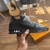 Кроссовки LV Trainer 3