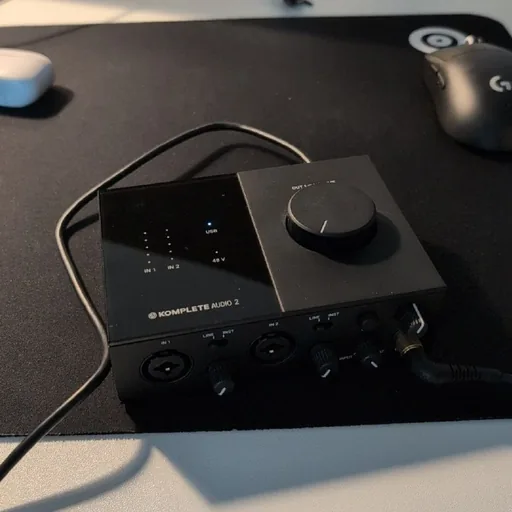 Native Instruments Komplete Audio 2