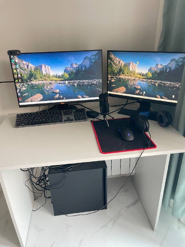 Мощный компьютер игровой с 2 мониторами