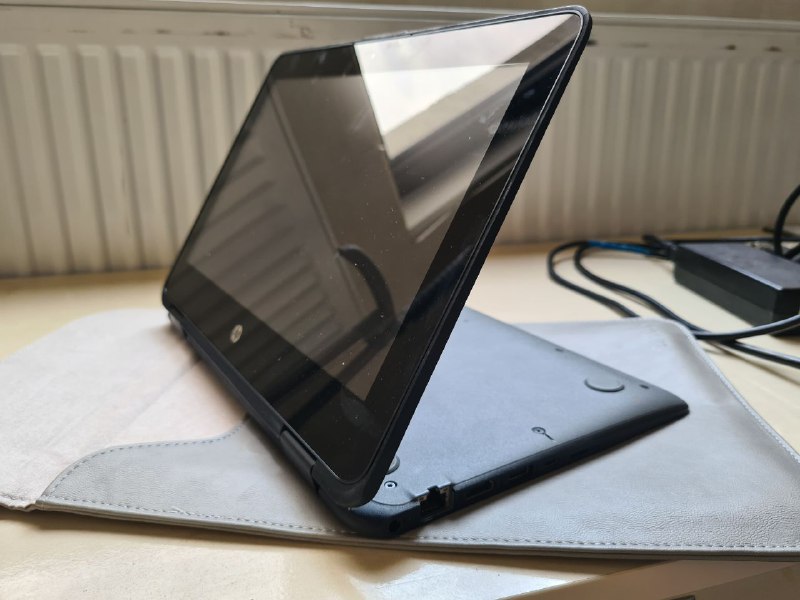 Ноутбуки HP 17 дюймов и 11,6 дюйма 3