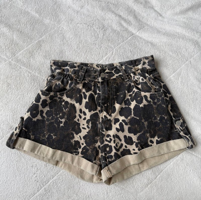 Шорты леопардовые S-M