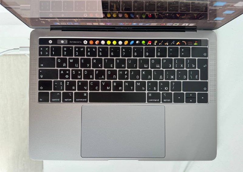MacBook Pro Intel 8/256 6