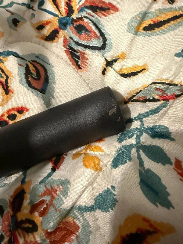 Кронштейн для монитора с болтиками и отверткой 2