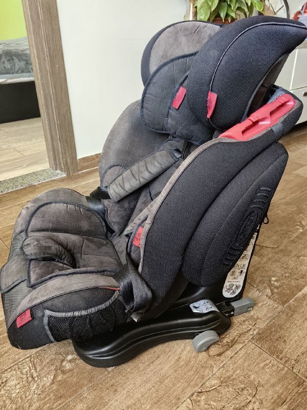 Детское автокресло Heyner с креплением isofix 2