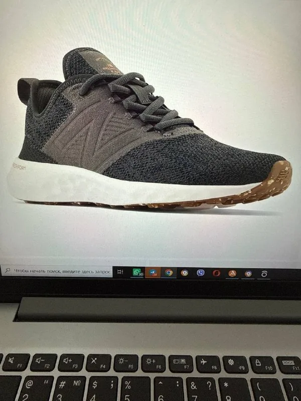 New Balance sneakers 1