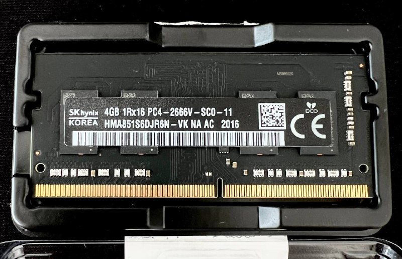 DDR4-2666 SO-DIMM Kingston HyperX Impact 8 GB и 2×4 GB SK hynix 3