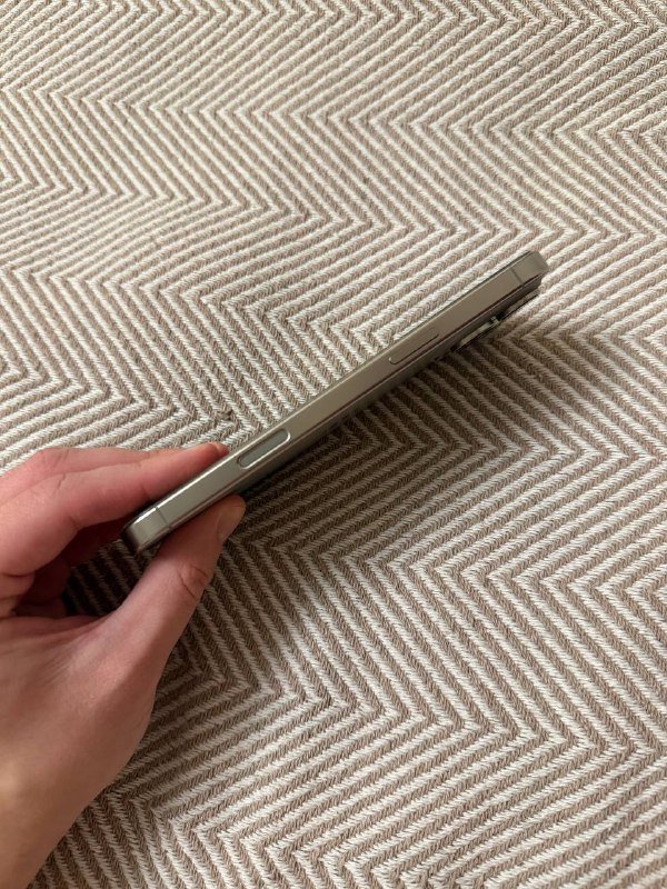 iPhone 16 Pro Max 256 GB Natural Titanium 2