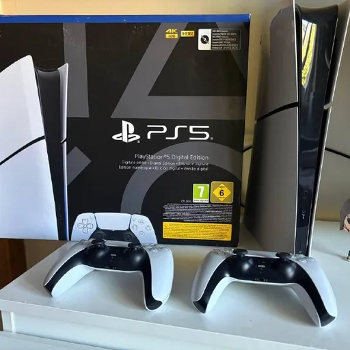 Sony PlayStation 5 Digital Edition с двумя геймпадами