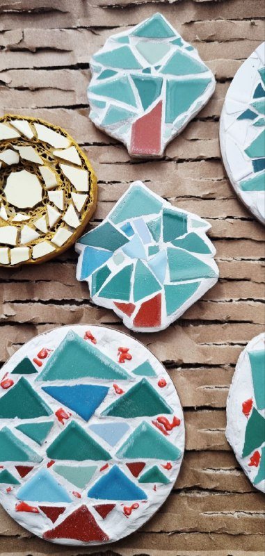 Новогодние игрушки ручной работы с мозаикой 5