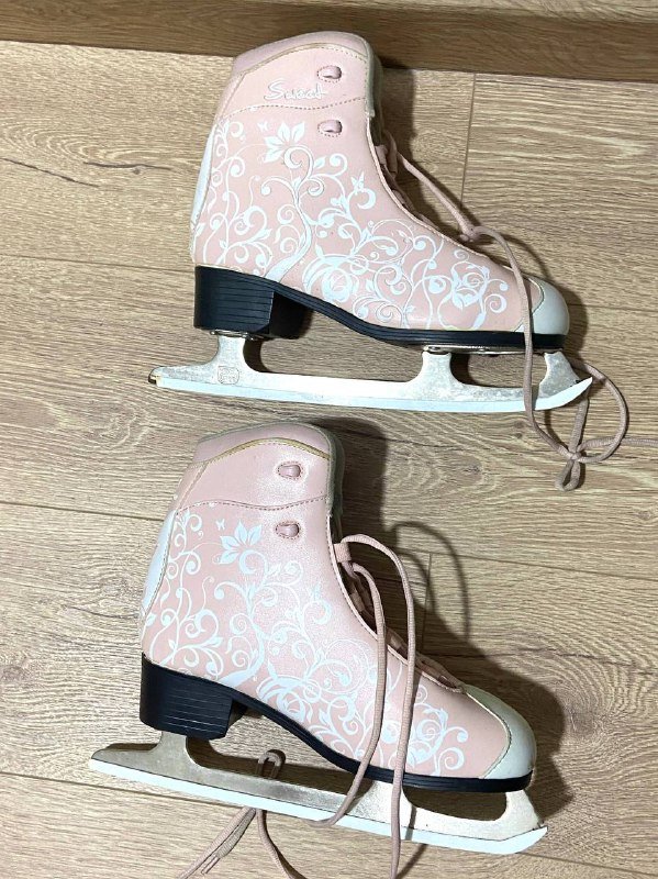 Женские коньки размер 39-40 2