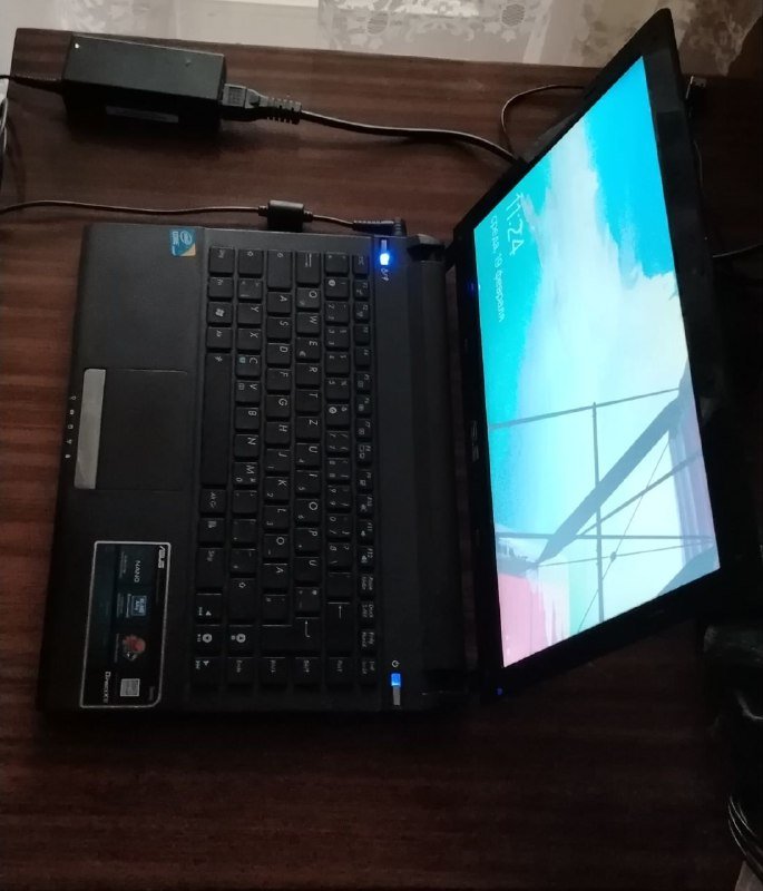 Ноутбук 13.3 дюйма core i5 6gb 250gb SSD Nvidia 310m