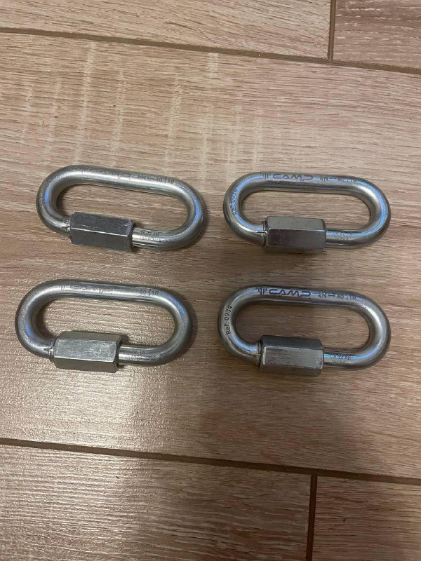 Рейкьявик дождевик, бинокль, карабины, веревки и пр. 4