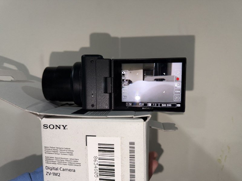 Sony ZV-1 II камера, накамерная вспышка 3