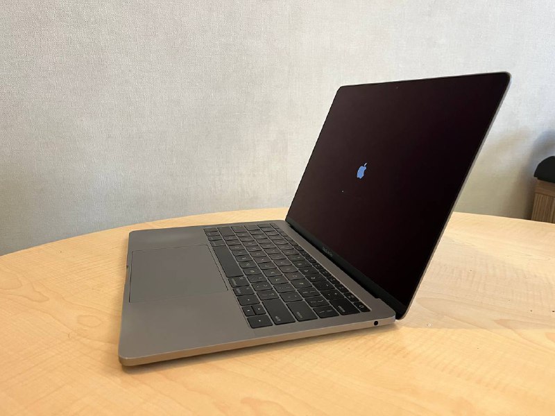 Ноутбук Apple MacBook Pro 13" a1708 4