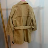 Лёгкий плащ Zara 4