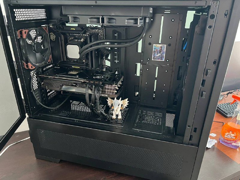 мощный игровой рабочий компьютер с видеокартой 3