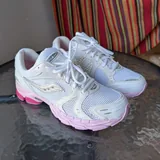 Женские кроссовки Saucony ProGrid Triumph 4 1