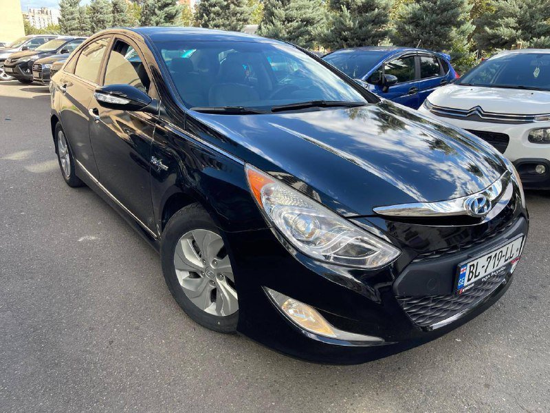 Hyundai sonata 2.4 Hybrid black 2014 3