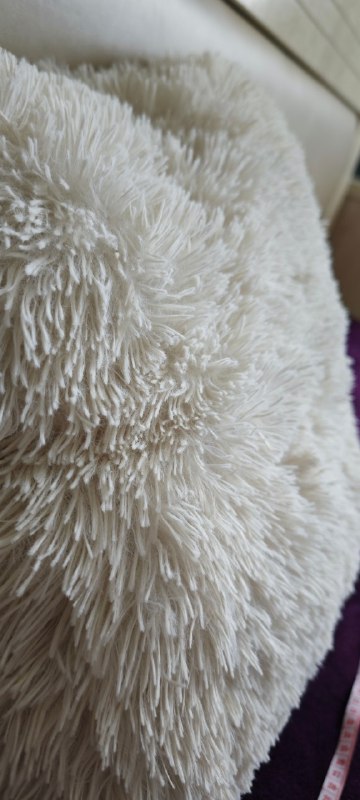 Белая декоративная пушистая подушка JYSK 5