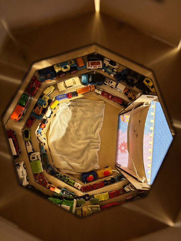 Детская ракетa из фанеры с полочками для игрушек 5