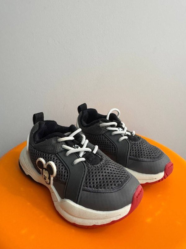 Кроссовки Zara 22-23 размер