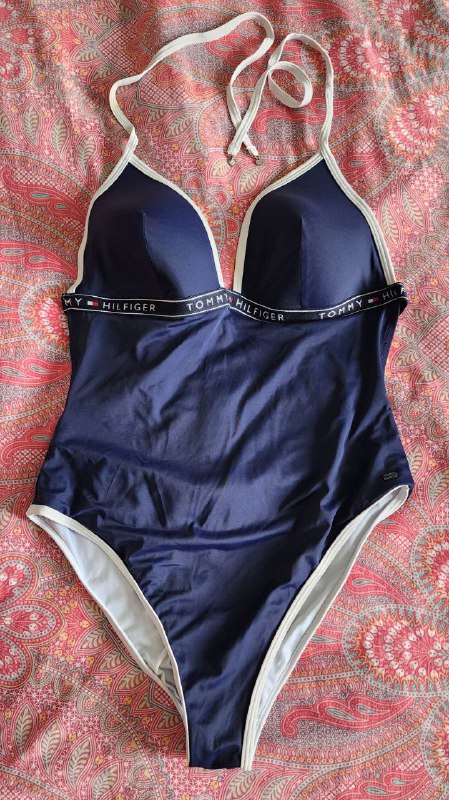 Пальто, Купальник Tommy Hilfiger 4