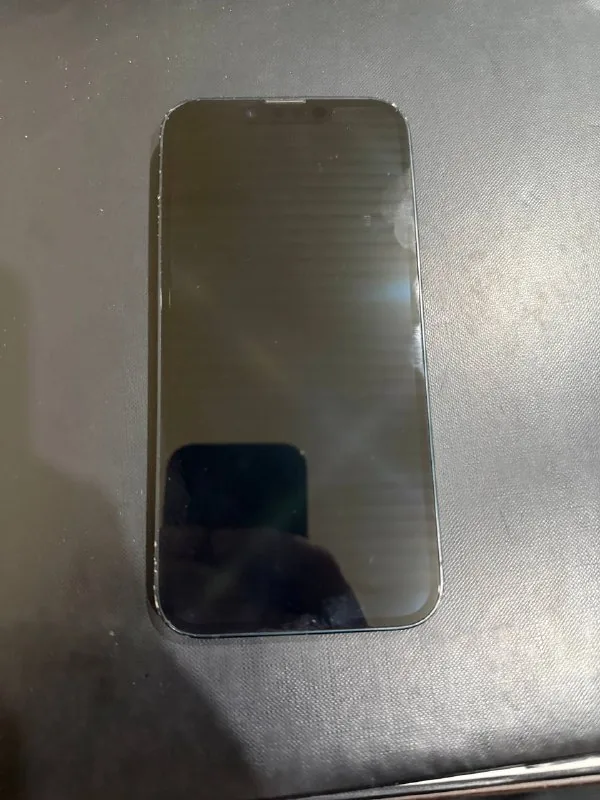 iPhone 14 128 ГБ 1