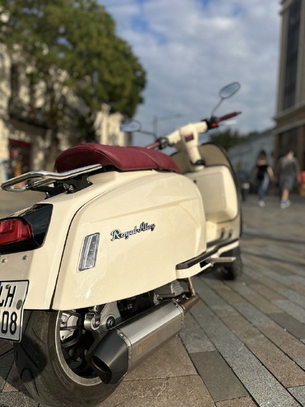 Скутер Royal Alloy GP125S ABS 3