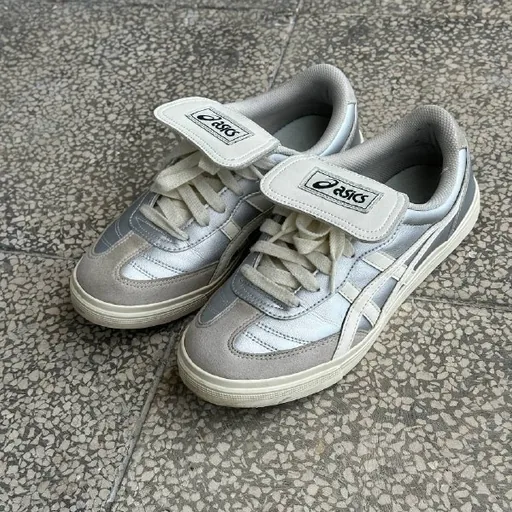 Кроссовки Asics