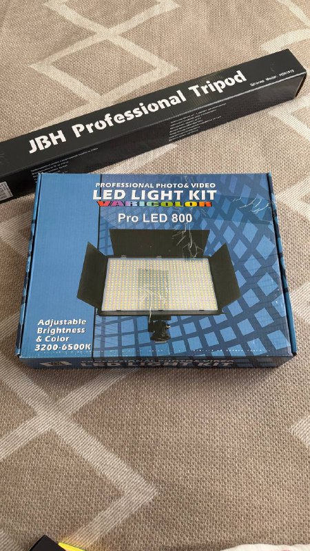 Профессиональный видеосвет LED U-800 на 960 светодиодов