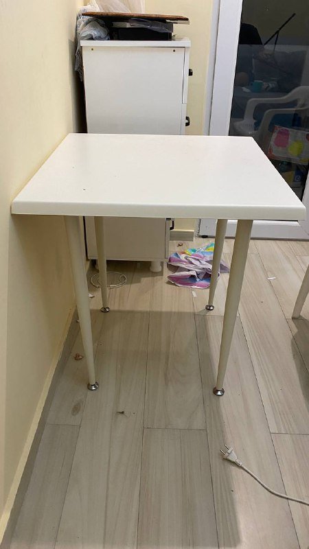 Белый стол 70x70x70