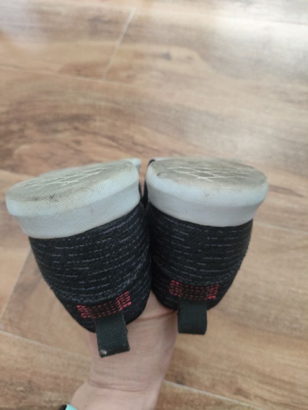 Женские кроссовки asics 39 3