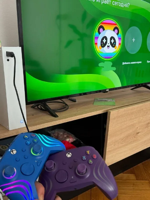 xbox series s, два джойстика, подписка xbox pass
