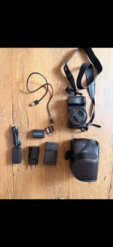 Sony A6300 камера, комплект, SanDisk 64GB 1