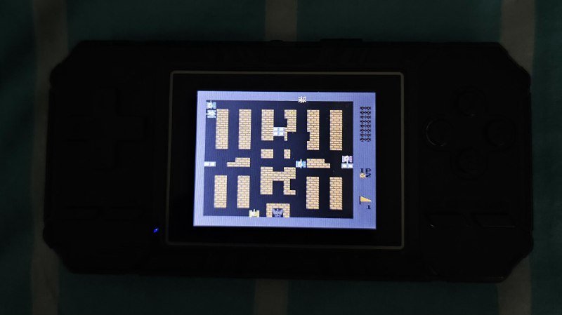 Портативная игровая ретро консоль Handheld Game Console 520 in 1 7