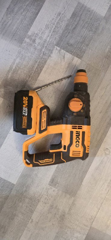 электроперфоратор с аккумулятором 6 ампер 2