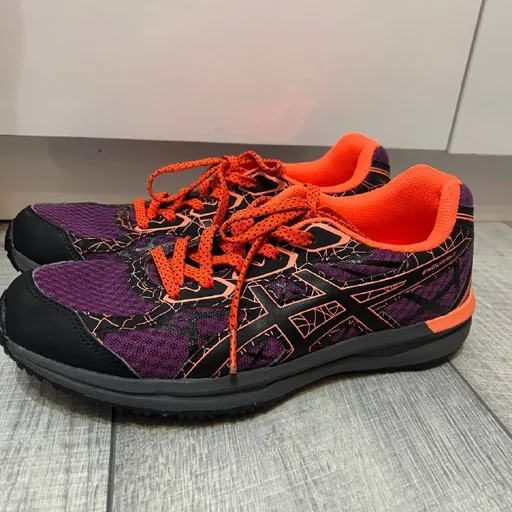 Женские кроссовки Asics Endurant