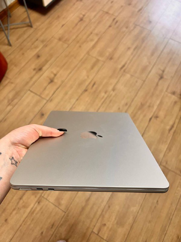 MacBook Air 13 16GB 256GB SSD Apple M2 5