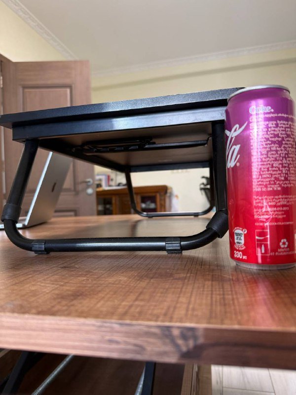 Подставка для ноутбука, удленители, спальный мешок, коврик для йоги, гирлянды, книги 2