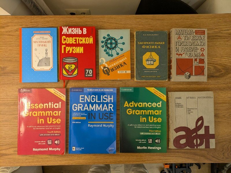 Токарный станок, верстак, резцы, струбцины, турник, лобзик, фен, книги, клавиатуры 8