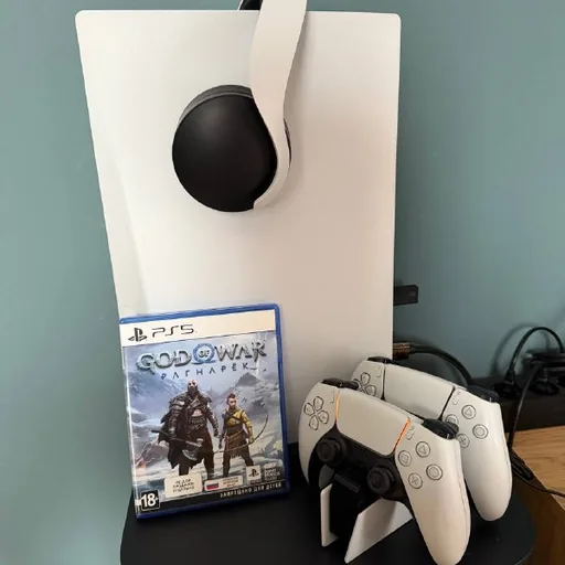 PS5 с дисководом, 2 геймпада, наушники и God of War Ragnarök